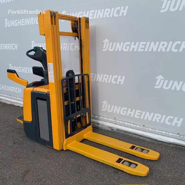 Jungheinrich ERC 214z 4300 DZ apilador